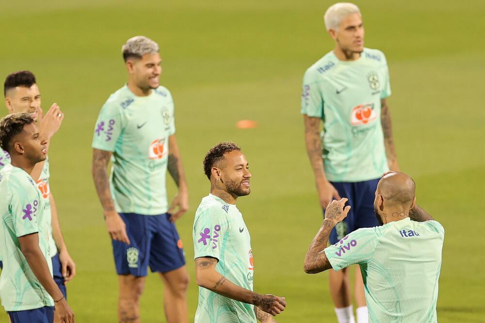 KAO DA SU OSVOJILI MUNDIJAL! Brazilci pred Srbiju ludovali u svlačionici - Pevanje, igranje, sviranje (VIDEO)