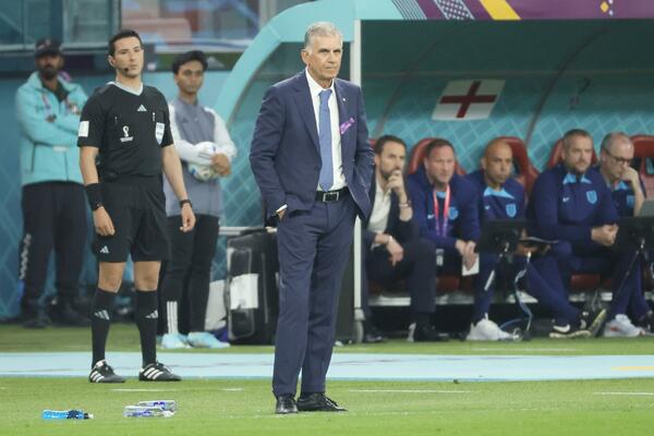 "NEMATE POJMA ŠTA MOMCI PREŽIVLJAVAJU VAN TERENA"! Selektor Irana oštar prema "učiteljima i moralistima"