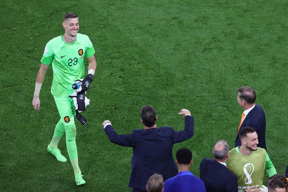 NESTVARNA PRIČA HOLANDSKOG GOLMANA: Žena ga MOLILA da PREKINE fudbal, nećete verovati čime je ŽELEO da se bavi!