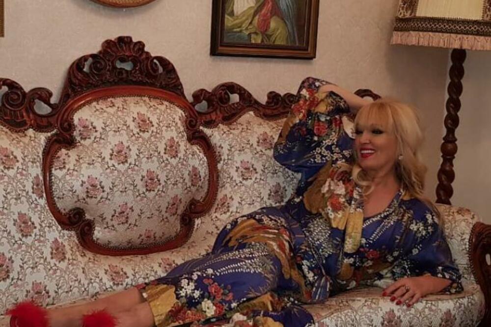 KUĆA NAŠE PEVAČICE JE POD ZAŠTITOM DRŽAVE! Zavirite i vi u DOM FOLKERKE pod nazivom "VILA GOLUBICA" (FOTO)