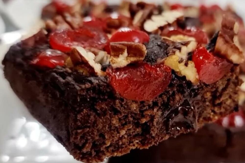 BRAUNI SA ORASIMA I VIŠNJAMA: Laka priprema, a ako dodate 1 sastojak biće još VIŠE ČOKOLADAN (VIDEO)