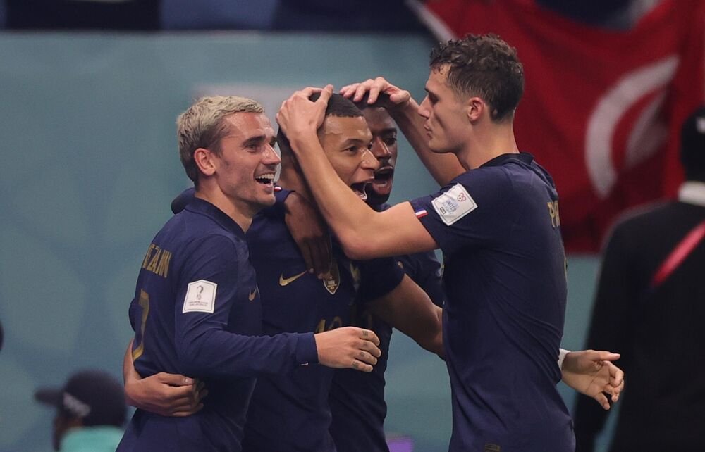 Fudbalska reprezentacija Francuske, Kilijan Mbape, Osman Dembele, Antoan Grizman, Benžamin Pavar