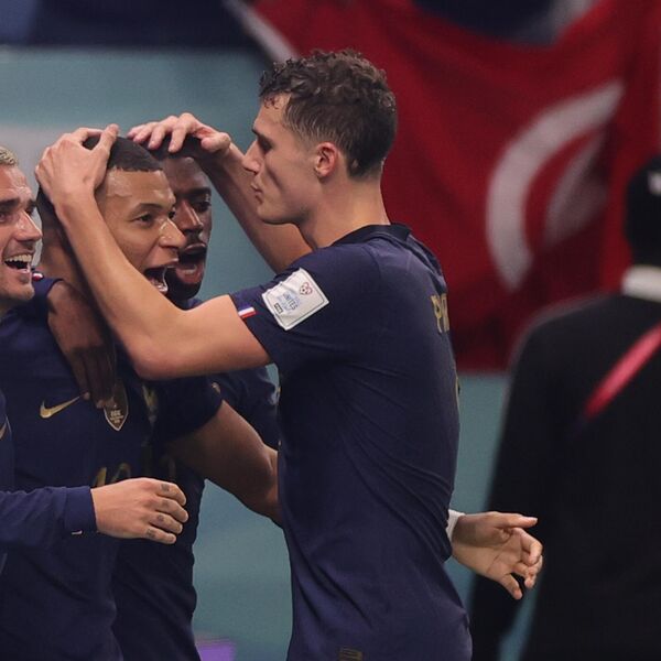 POLJACI TRAŽE SKUTER U KATARU ZBOG MBAPEA! Neverovatne reči napadača zbog Francuza (FOTO)