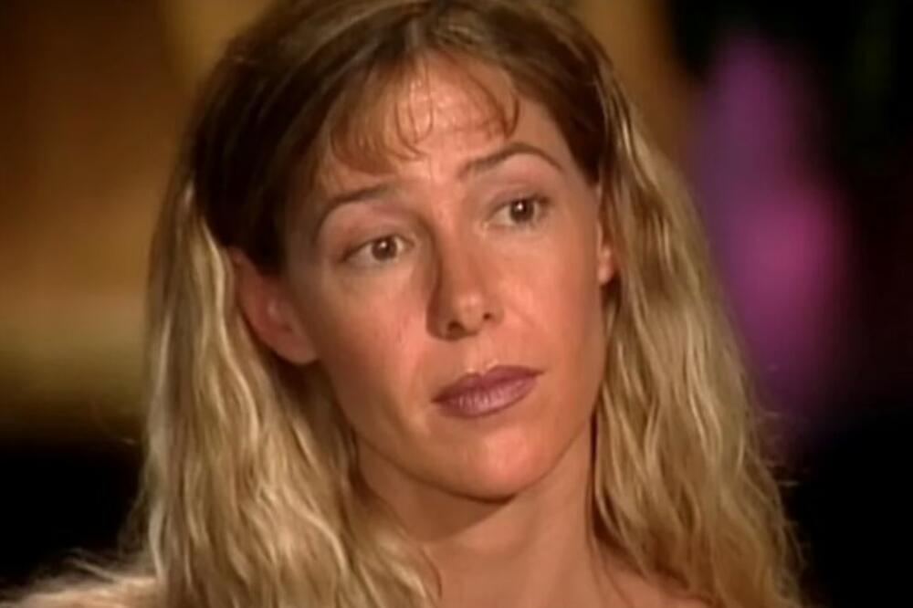 OVA POHOTNA PROFESORKA ZAVELA JE DEČAKA (12) I RODILA MU JE DECU: Sve se desilo u kolima, ali tu nije kraj (VIDEO)