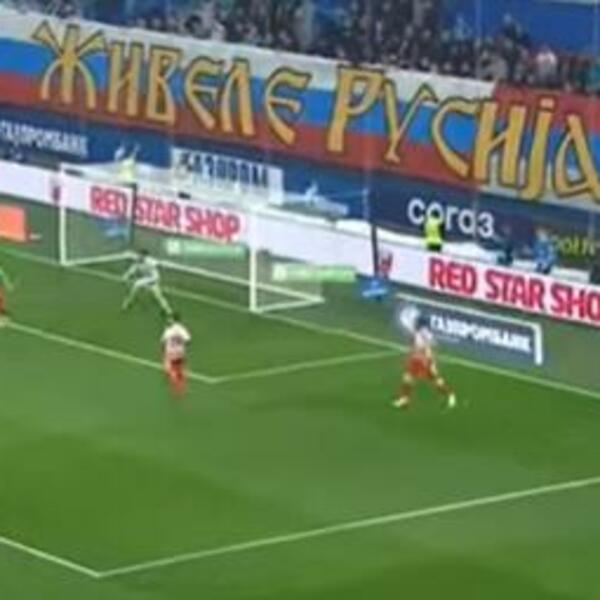 "ŽIVELE RUSIJA I SRBIJA": Ćirilični transparent navijača Zenita dug 60 metara obeležio duel sa Zvezdom! (VIDEO)