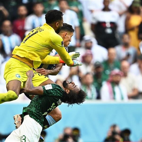 BAŠ LOŠE VESTI! Saudijac koga je NOKAUTIRAO golman ide na novu operaciju, OZBILJNIJE je nego što se mislilo