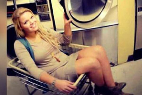 ŽENI JE BILO DOSTA JER MUŽ RADI DO KASNO: Dok je prala njegovu odeću, SAZNALA JE NEŠTO ŠTO JE PROMENILO SVE