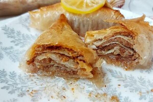RECEPT ZA TURSKU BAKLAVU KOJA SE TOPI U USTIMA: Srbi je obožavaju, ali retko ko zaista zna da je pravi