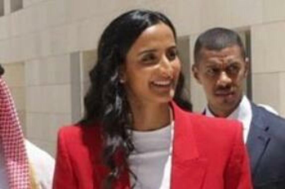 KATAR JE NA KOLENIMA ZBOG NJE: Ovako izgleda ĆERKA POZNATOG ŠEIKA zbog koje ćete zaboraviti na FUDBAL (FOTO)