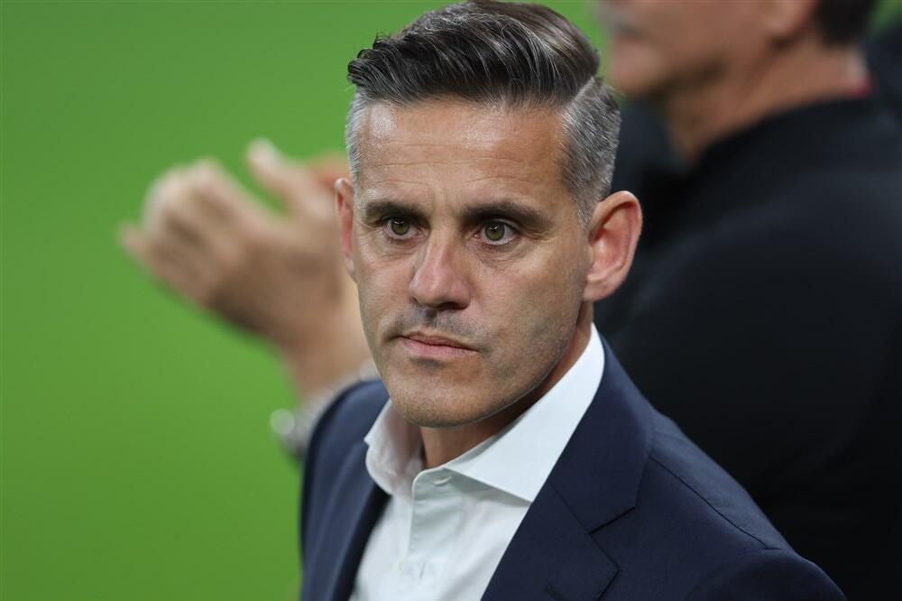 SKANDALOZNA NASLOVNA STRANA HRVATA: Selektor potpuno go - jezik imaš, a imaš li MU*A? (FOTO)