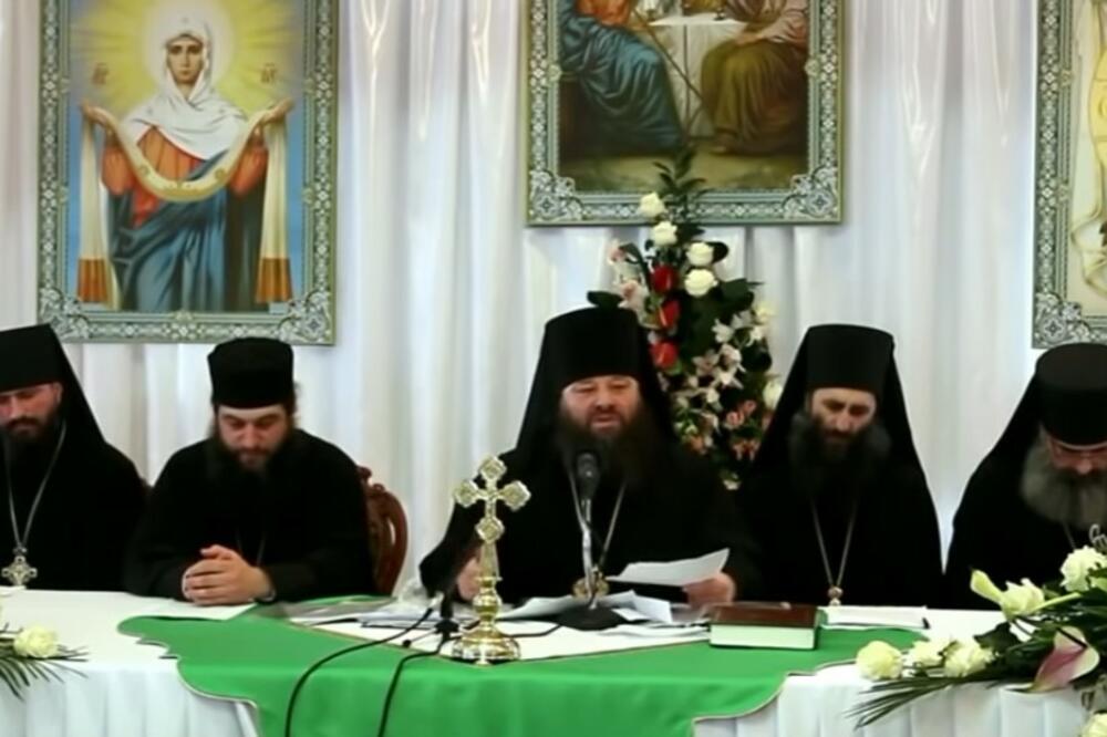 OVAJ VLADIKA IMA 400 DECE: Postao je "ŽIVI SVETAC", a evo zašto! (FOTO)