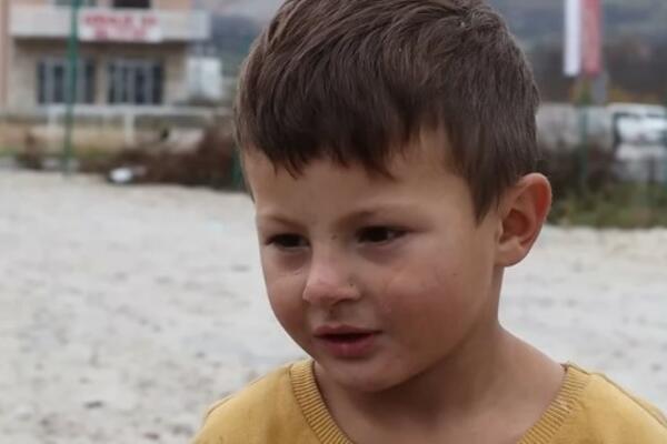 CEO REGION PLAČE ZBOG BOSONOGOG EMIRA: Pitali ga DA LI MU JE HLADNO, njegov ODGOVOR će vas ostaviti BEZ REČI! VIDEO