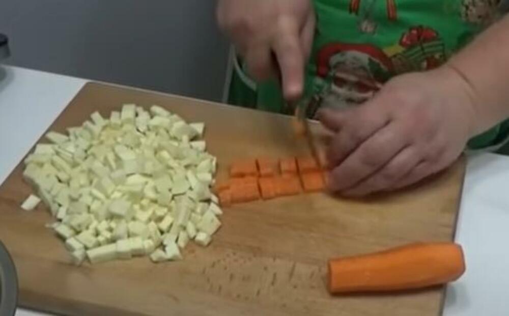 Kafanska pileća čorba