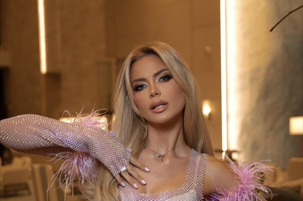 MILICA PAVLOVIĆ U VRELOJ AKCIJI SA 16 GODINA STARIJIM: Sve ISCURELO JAVNO, njega znate svi VIDEO