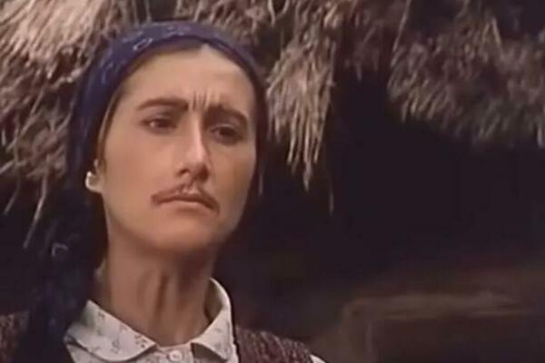 OVA JUGOSLOVENSKA GLUMICA ŽIVELA JE NA VODI I IMALA SAMO 39 KG: Skoro su je OTPISALI, a evo kako SAD IZGLEDA (FOTO)