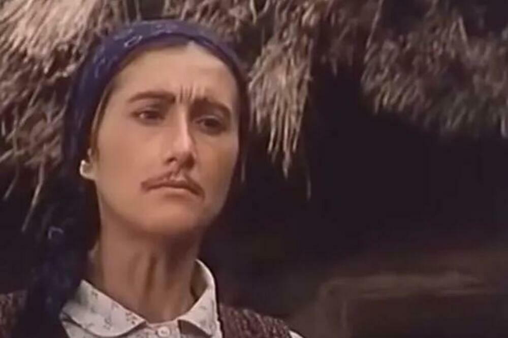 OVA JUGOSLOVENSKA GLUMICA ŽIVELA JE NA VODI I IMALA SAMO 39 KG: Skoro su je OTPISALI, a evo kako SAD IZGLEDA (FOTO)