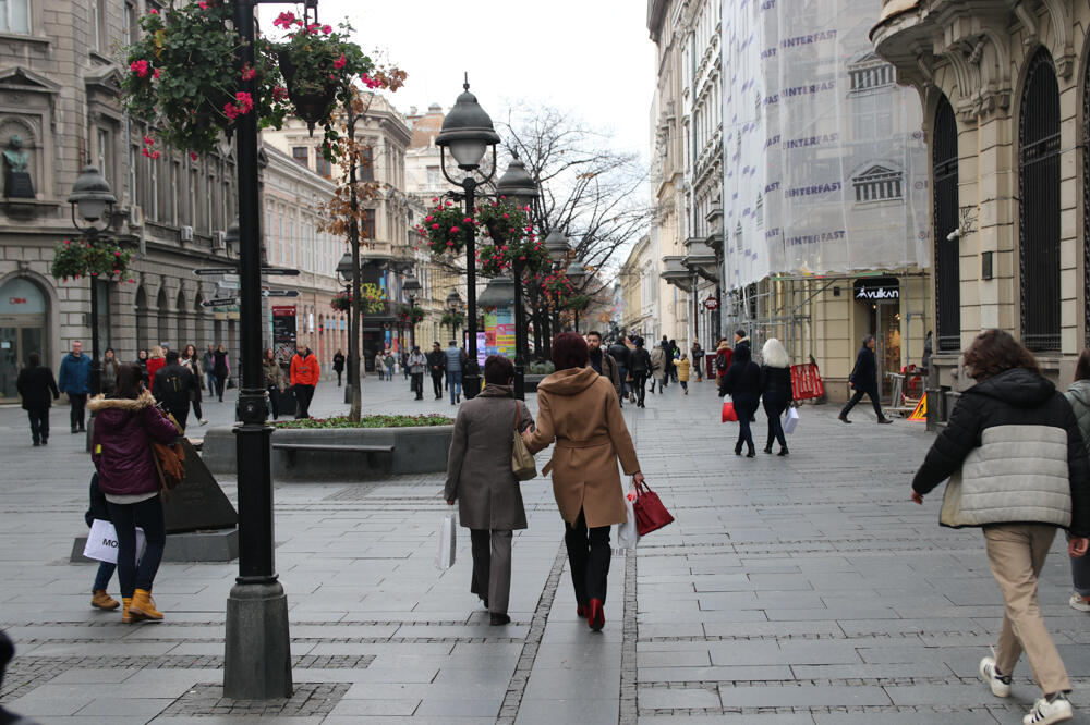 RUSKINJA VARA RODITELJE U BEOGRADU? Tvrde da im LAŽNA DADILJA uzima pare, a evo kako ih OBMANJUJE!