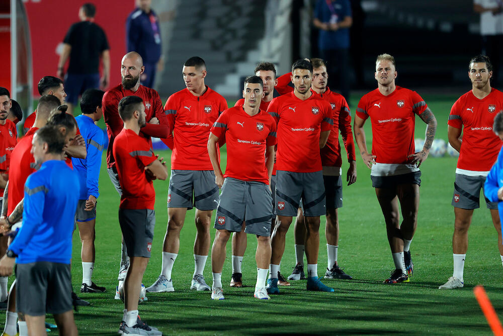 Fudbaleri Srbije na treningu posle Brazila