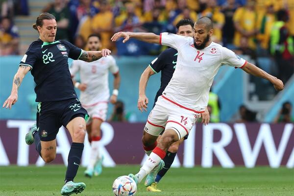 LOŠ MEČ NA OTVARANJU DANA! Australija stigla do tri boda i nade za prolazak dalje! (FOTO)