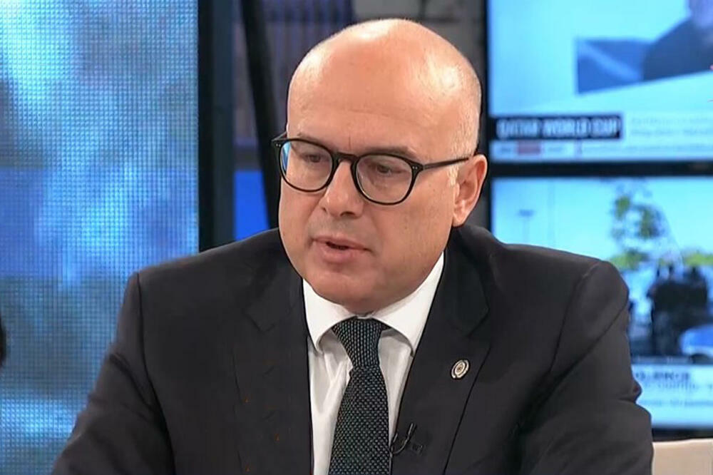 MINISTAR ODBRANE POSLAO MOĆNU PORUKU SRPSKIM ORLOVIMA U KATARU: A evo šta je poručio svima koji su napali fudbalere