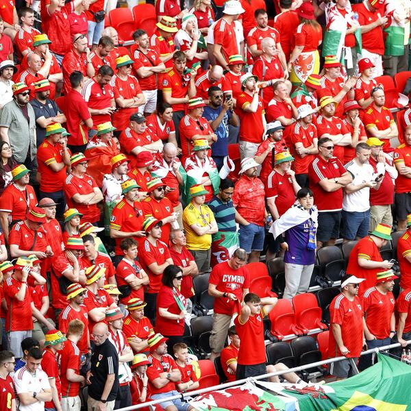 TUGA U KATARU! Navijač Velsa preminuo u Dohi, došao sa sinom i prijateljima da bodri reprezentaciju na Mundijalu