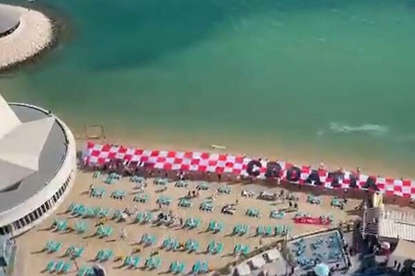 HRVATI IZNENADILI FUDBALERE ISPRED HOTELA! Selektor Dalić na ivici suza! (VIDEO/FOTO)