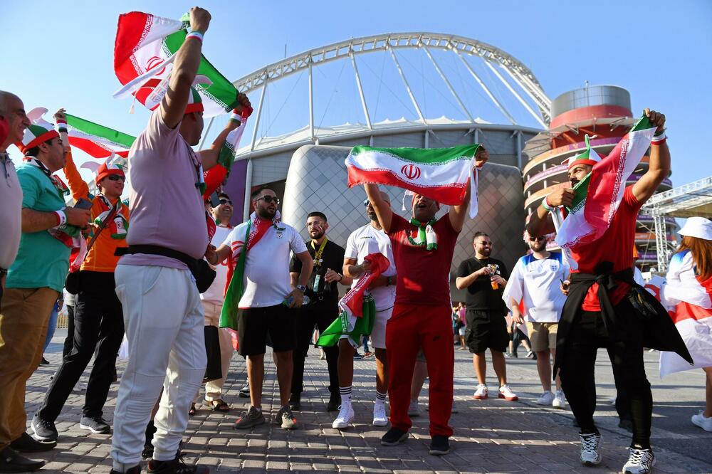 AMERIKANCI OBJAVILI ZASTAVU IRANA BEZ GRBA! Razlog će vas ODUŠEVITI (FOTO)
