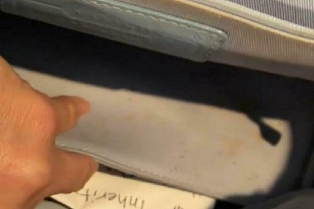 KUPILA JE TORBICU ZA SAMO 100 DINARA: Ono što je pisalo na njoj zakucalo ju je za MESTO (VIDEO)