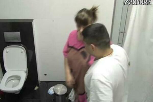 DA LI IMAJU SRAMA? Bebica i Miljana UMALO RAZVALILI WC tokom VRELE AKCIJE, ovo je NEVIĐENO na našim PROSTORIMA