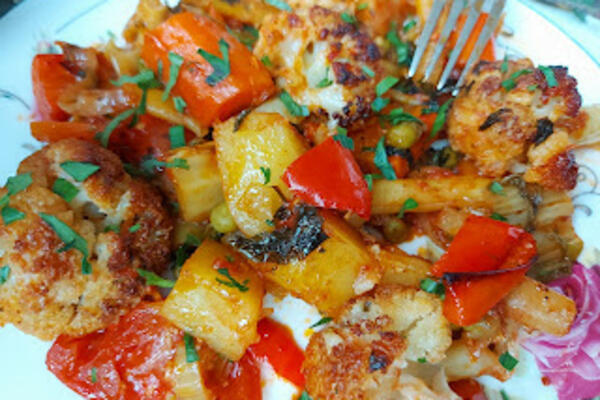 ŠARENILO U TANJIRU, ZDRAVLJE SE VIDI NA PRVI POGLED: Ručak pun VITAMINA koji se jede bez hleba, ukusan, a NE GOJI!