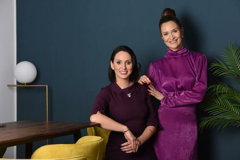 PRVO SU IM DECA POSTALI DRUGARI, PA ONDA NJIH DVE! Voditeljke KURIR televizije SILVIJA i JELENA o brojnim tajnama