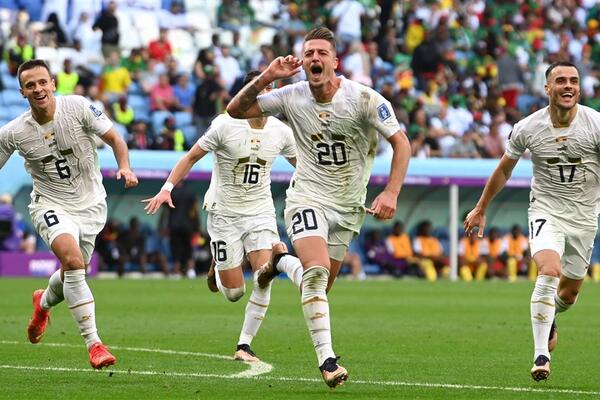 "SERGEJA BIH DOVEO U ARSENAL, NAJBOLJI JE VEZNI U ITALIJI"... Bivši igrač "tobždija" oduševljen Srbinom (FOTO)