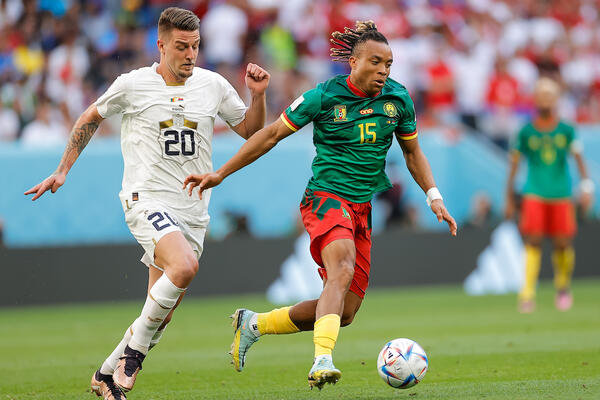 ZA MILIMETAR... Detalj koji je gurnuo Piksijevu Srbiju u AMBIS (FOTO)