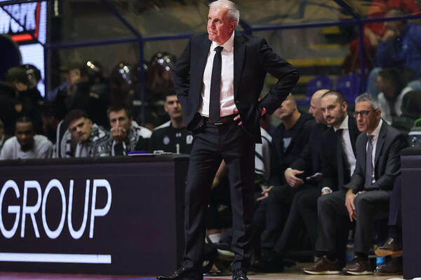 PRVE REČI OBRADOVIĆA POSLE DERBIJA: Ovo su problemi Partizana za koje nije imao rešenja!