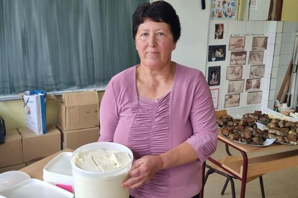 NE PITAJU ZA CENU KAD KUPUJU OVAJ SIR: Nadaleko je POZNAT, ima posebnu AROMU zbog lekovite trave koju krave pasu!