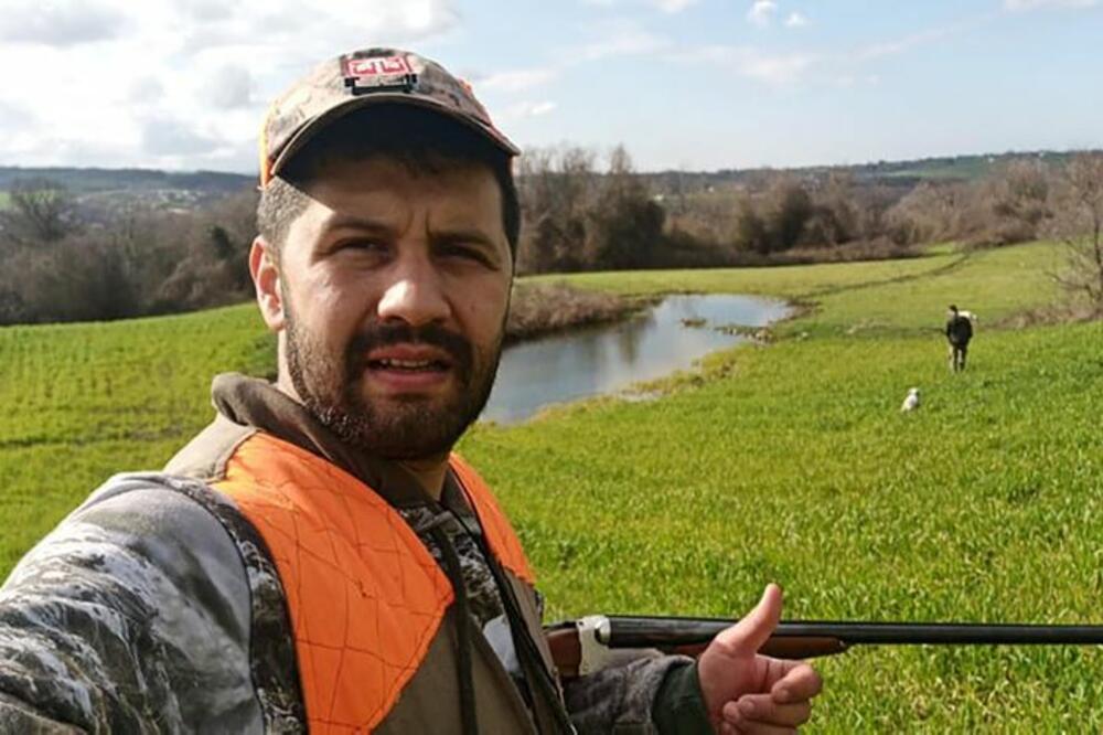 BIZARNA NESREĆA U TURSKOJ: Mladog OCA ustrelio NJEGOV PAS?