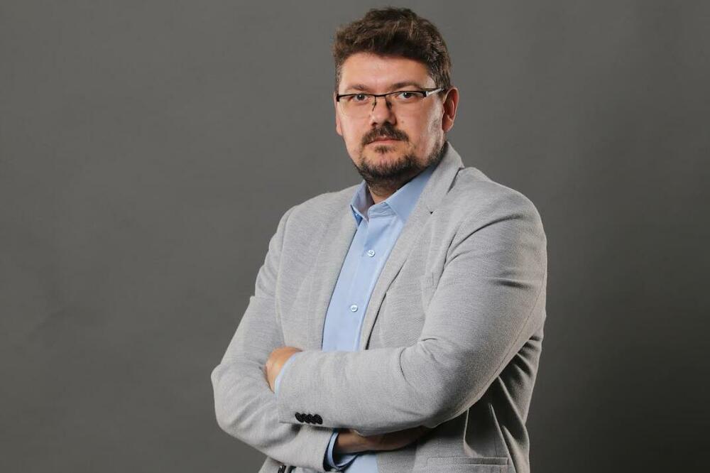 OGROMAN USPEH: Kolega Nemanja Stanković s Kurir televizije osvojio prvu nagradu za televizijsku reportažu