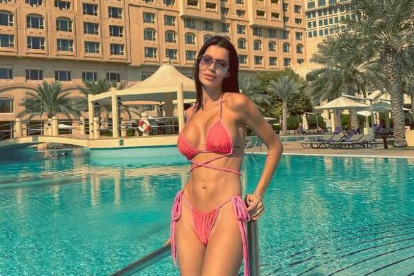 ANA RAJKOVIĆ ZAPALILA DRUŠTVENE MREŽE: Šta je htela da kaže ovom porukom? (FOTO)