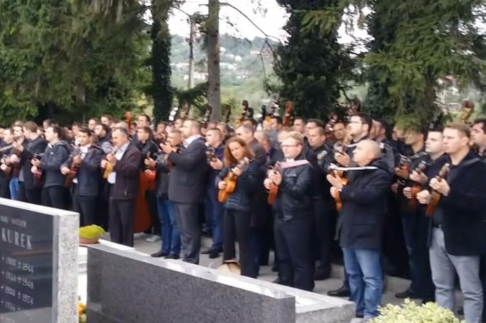 NUMERE UZ KOJE SE SRBI NAJČEŠĆE SAHRANJUJU: Posle popa zapeva pevač, a bude i ŽIVE SVIRKE
