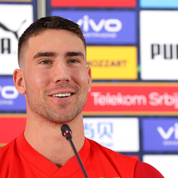 VLAHOVIĆ GOVORIO O TRAČEVIMA: Gluposti i nebuloze... To rade iskompleksirani i zli ljudi! Ujedini smo kao nikad