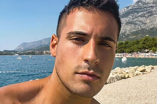 SNAJKA MOŽE DA BUDE SAMO AKO ISPUNI PEVAČICINE USLOVE Dragana Mirković o vezi sina Marka sa njenom koleginicom