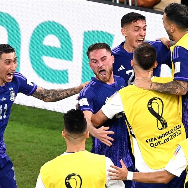 ŠČENSNI UZALUD ODBRANIO PENAL MESIJU! Argentina dominirala protiv Poljske za prvo mesto (VIDEO/FOTO)