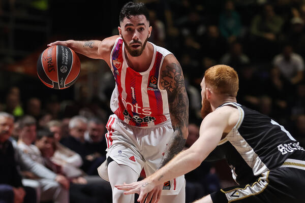 RASPUCANA ZVEZDA NASTAVLJA DA MELJE U EVROLIGI: Pao i Virtus, navijači ponovo slave svog MILJENIKA!