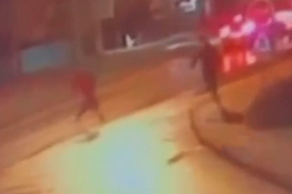 POJAVIO SE SNIMAK UBISTVA NA PUMPI U BANJALUCI: Napadač juri Bogdanovića, a onda ga ubada (VIDEO)