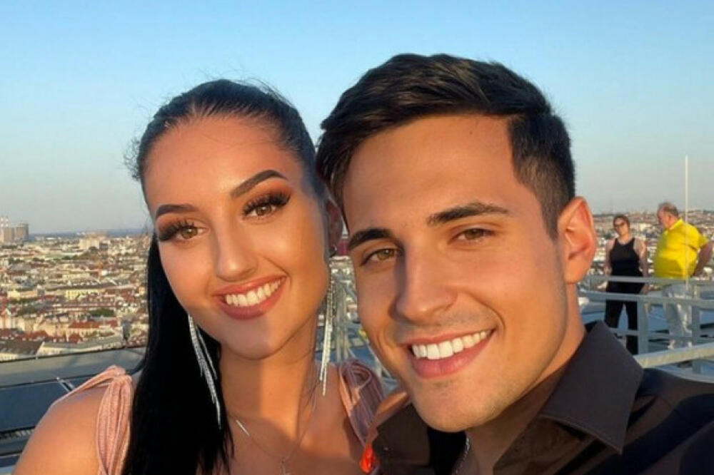 DECA DRAGANE MIRKOVIĆ NAPUSTILI PORODIČNI DOM: Odluka FRAPIRALA sve, pevačica i Toni NEMOĆNI