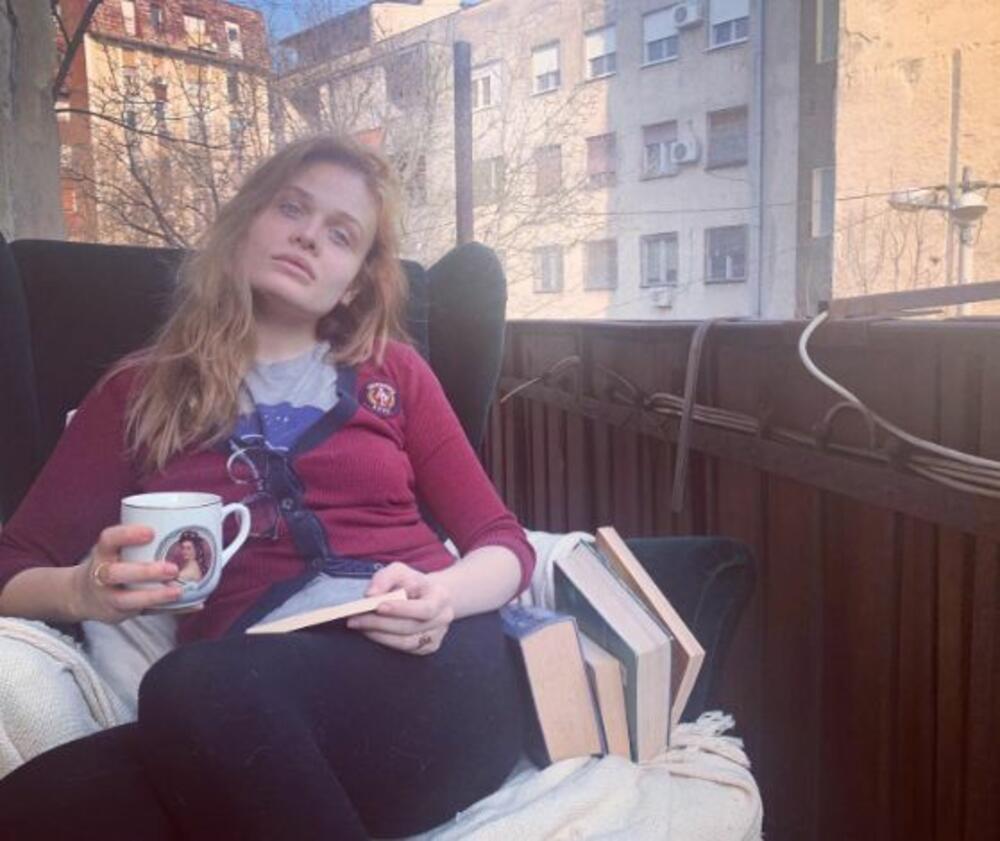 Anica Dobra, Mina Sovtić