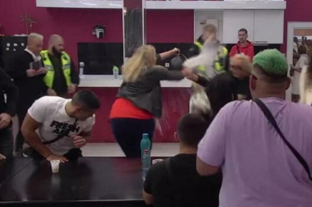 OVAKO NEŠTO NIKADA NISTE VIDELI U RIJALITIJU: Makljaža koja je ZGRANULA GLEDAOCE, da pripadne MUKA OD OVIH UVREDA