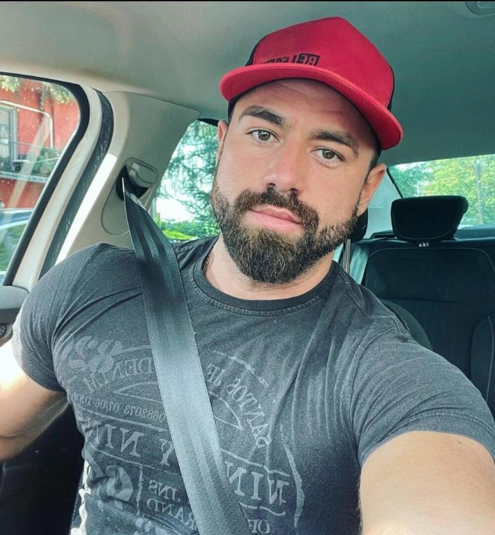 Ovo je brat Sanje Vučiće