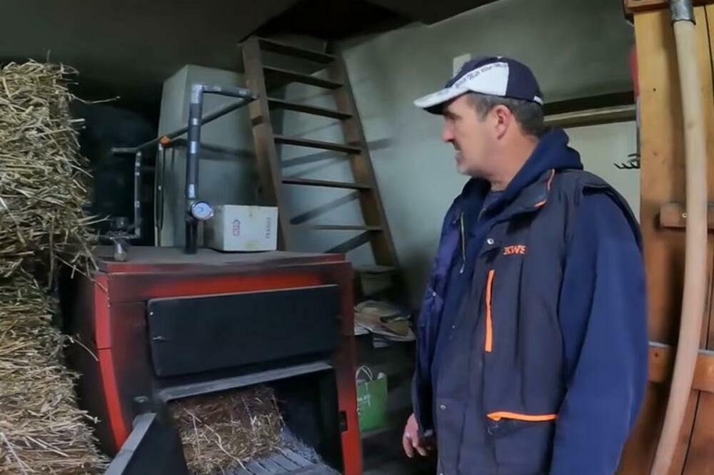 CELE ZIME GREJE 230 KVADRATA, A POTROŠI SAMO 100 EVRA: Evo šta LOŽI Janko iz Pazove, nisu DRVA ni PELET! (VIDEO)
