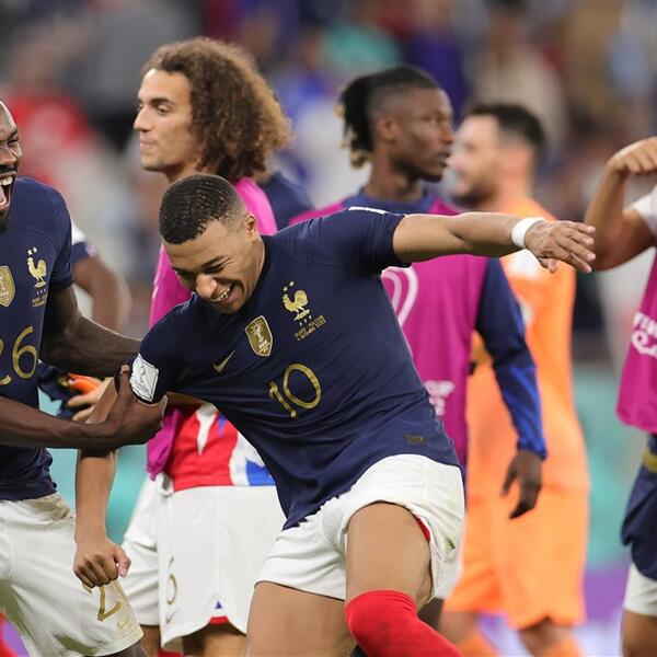 FRANCUSKA U OGROMNOM PROBLEMU: Mbapeu stradao skočni zglob?